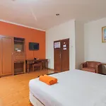 OYO 2706 Hotel Lodaya Syariah