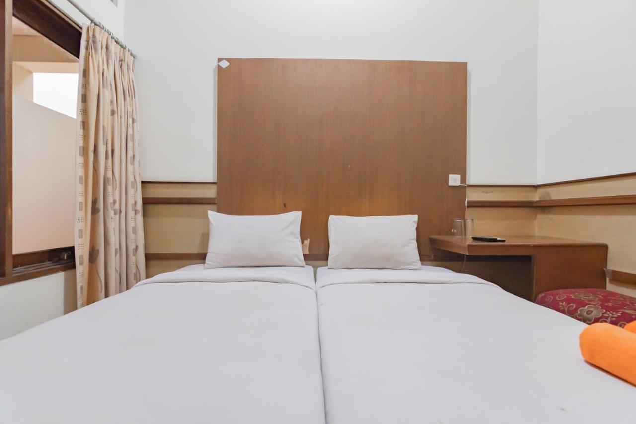 Oyo 2706 Lodaya Syariah Hotel 2*