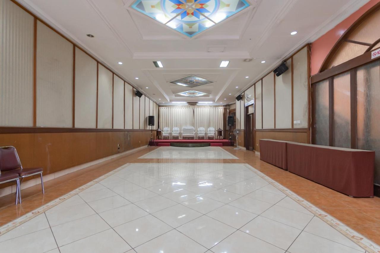 Oyo 2706 Lodaya Syariah Hotel 2*